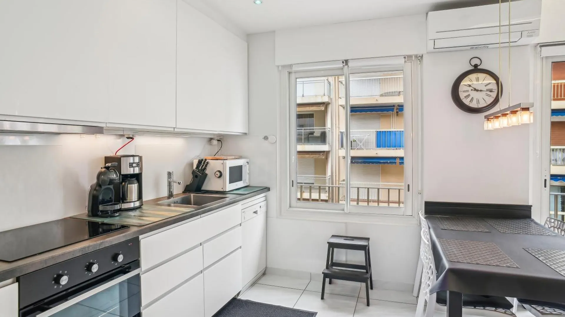 Appartement Avec Balcon Quartier De L'Ilette Antibes France